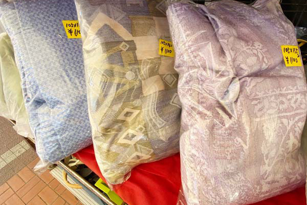 未使用カーテン